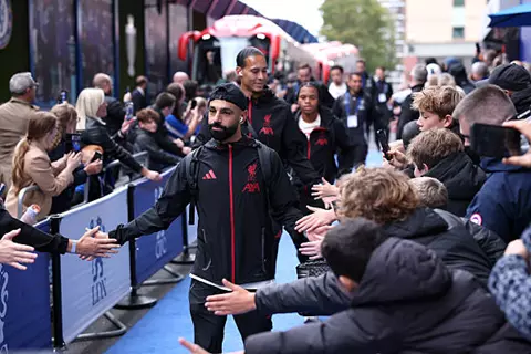 صلاح أساسيا.. تشيلسي يواجه ليفربول في الدوري الإنجليزي